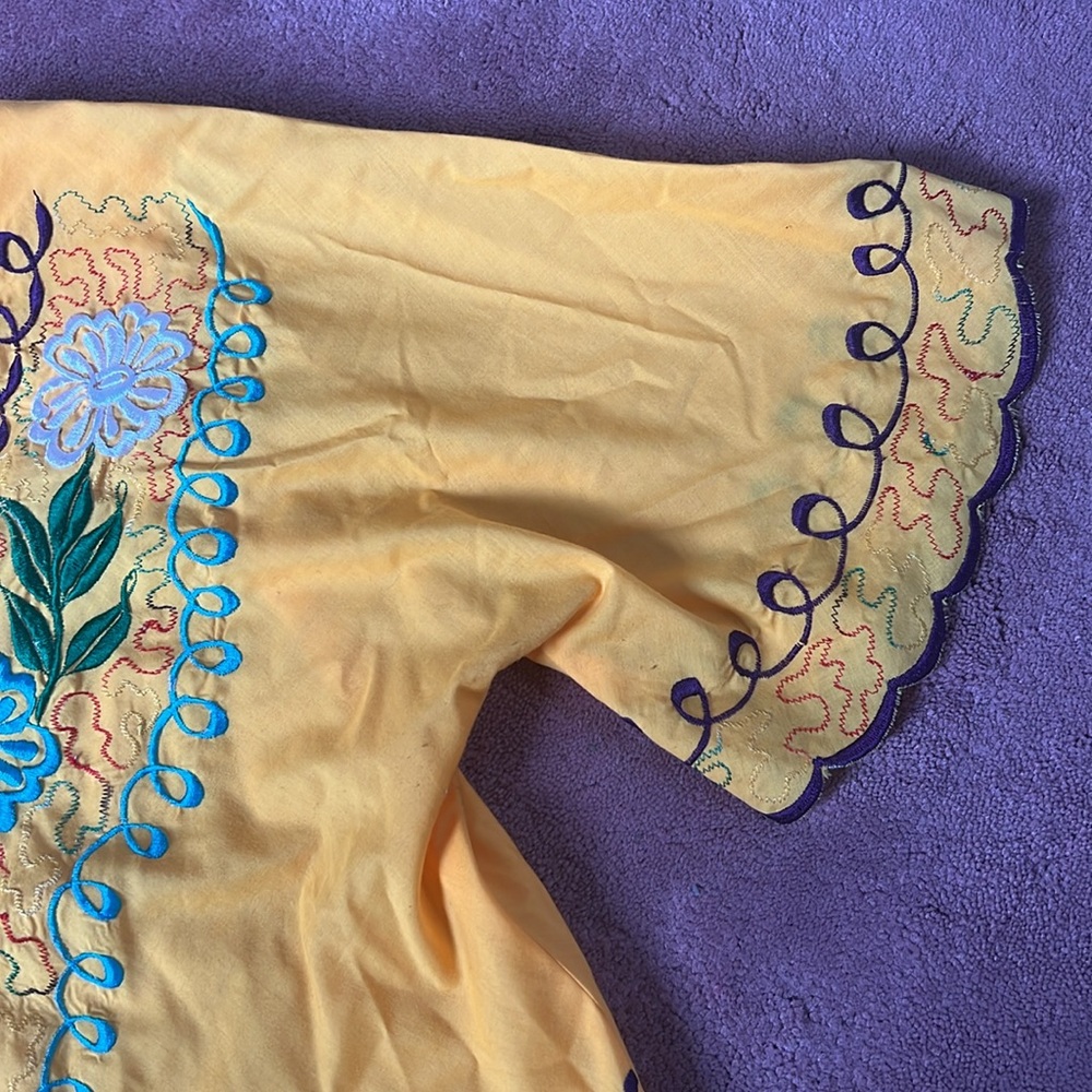 Costa Rica Puerto Limón Pura Vida Handmade Embroidered Women's Top Size Medium - Picture 5 of 6